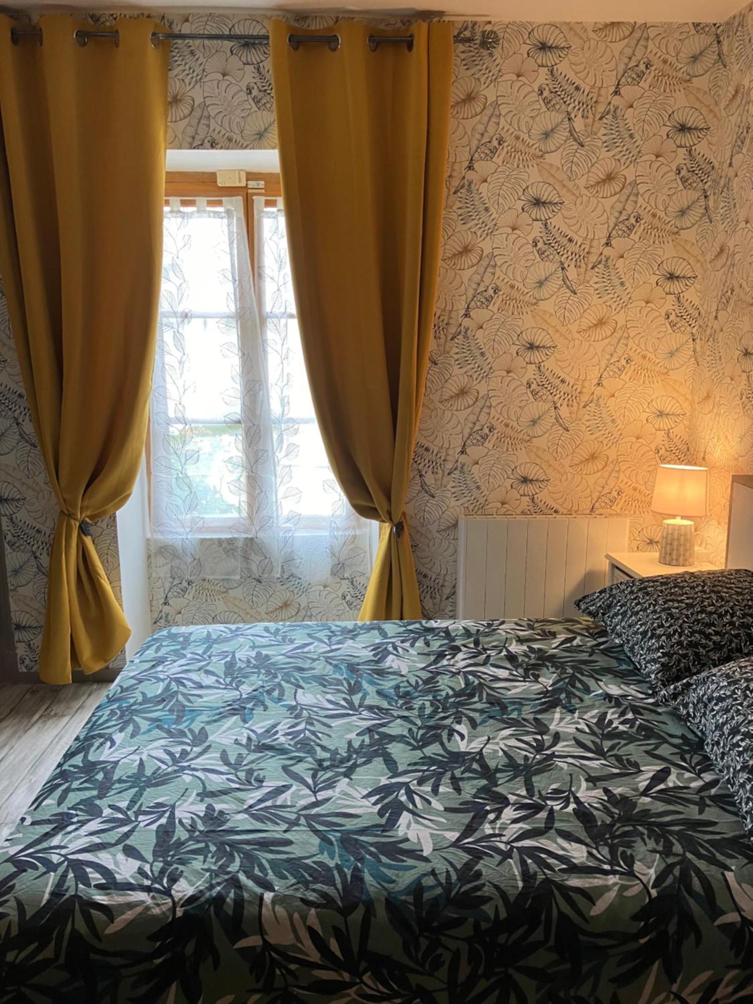 Charmante Maison En Pierres Precy-le-Sec Eksteriør billede