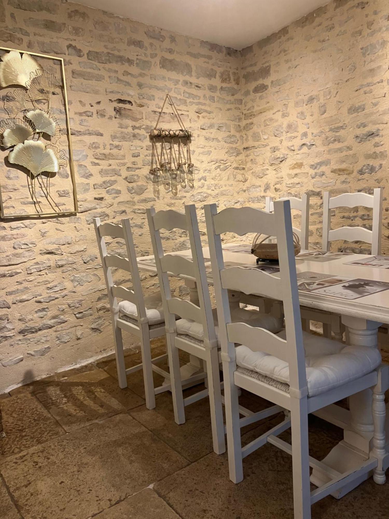 Charmante Maison En Pierres Precy-le-Sec Eksteriør billede
